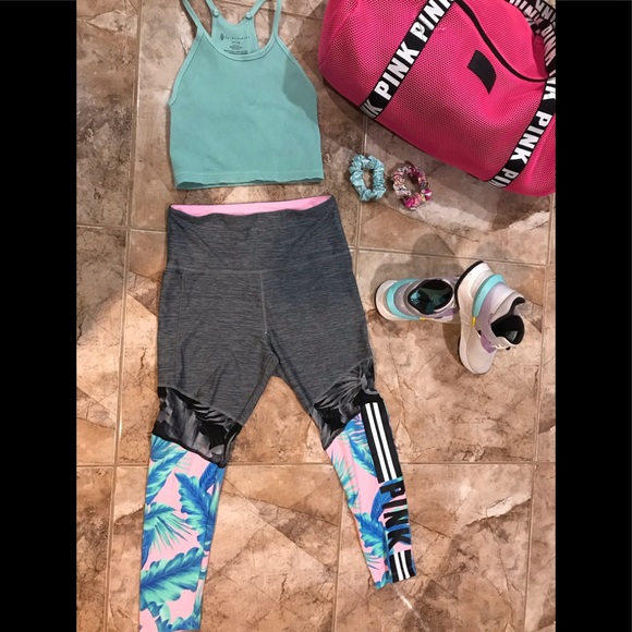 PINK Victoria's Secret Pants - PINK Victoria’s Secret leggings NWOT Pink/blue/ M